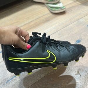 Nike Kids Black and Neon Yellow Soccer Cleats